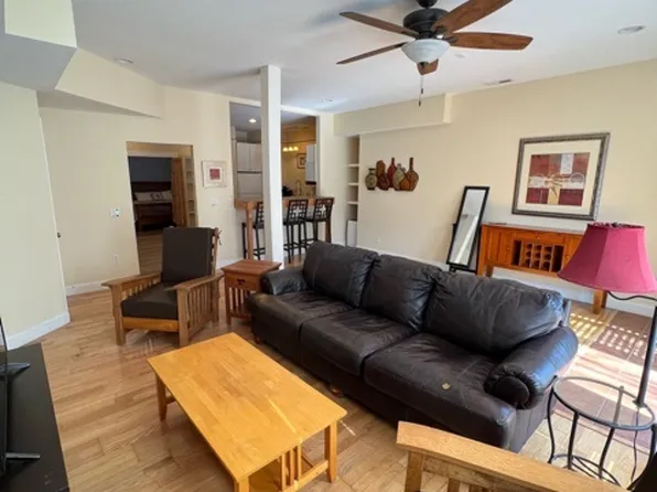 658 Lakeshore Dr, Asheville, NC 28804