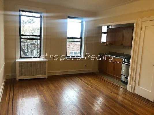 Rented by Metropolis International Realty Inc. | media 8