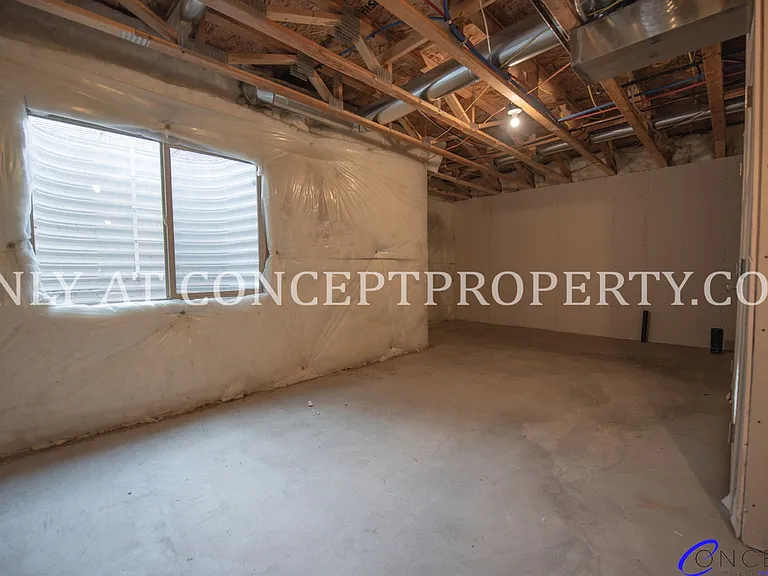 Huntington — Photo 27