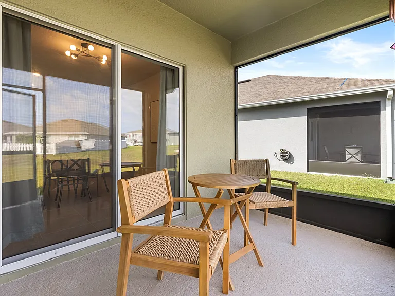 Lanai/screen in porch