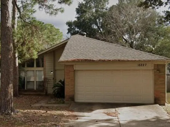 15227 Beechnut St, Houston, TX 77083