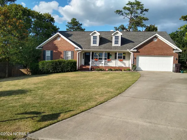 104 Roddinglaw Court, Aberdeen, NC 28315