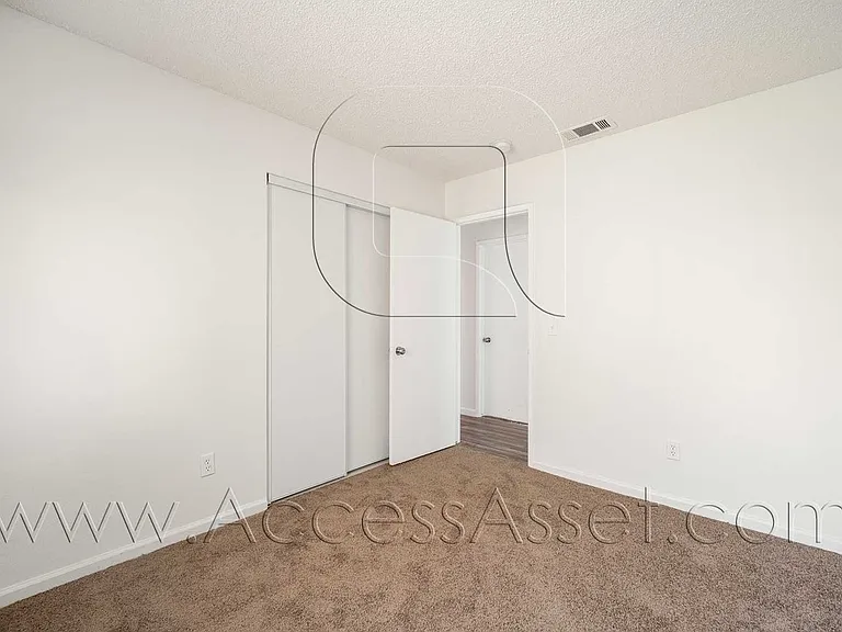 14710 Mesa St — Photo 10