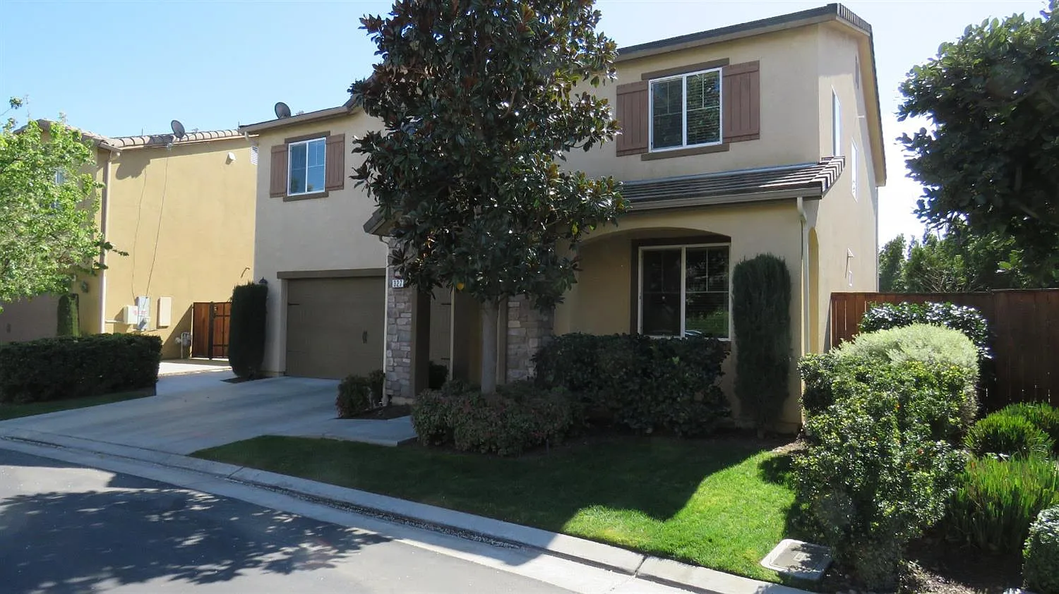 3277 W Melody Dr photo 1