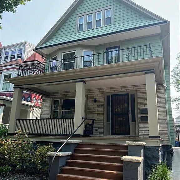 543 Potomac Ave — Photo 1