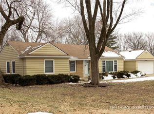 9504 E 65th St, Raytown, MO 64133