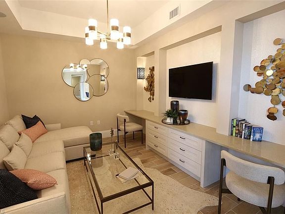 5th image of 1135 3rd Ave S #517