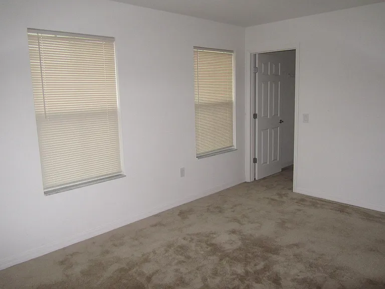 365 Blue Lake Cir — Photo 28