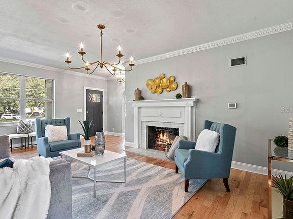 4th image of 1016 Delaney Ave