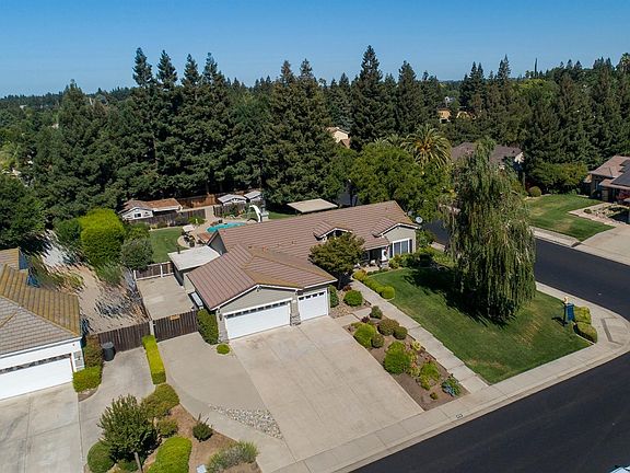 3rd image of 9721 Partridge Ct