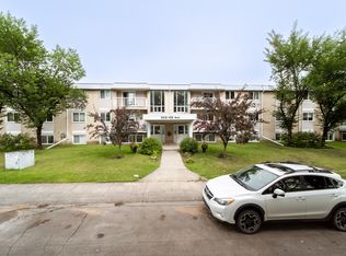 9908 107th St, Morinville, AB T8R 1M8