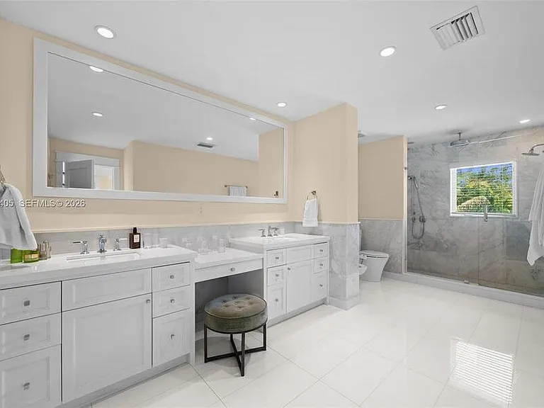 6831 Sunrise Ct — Photo 36