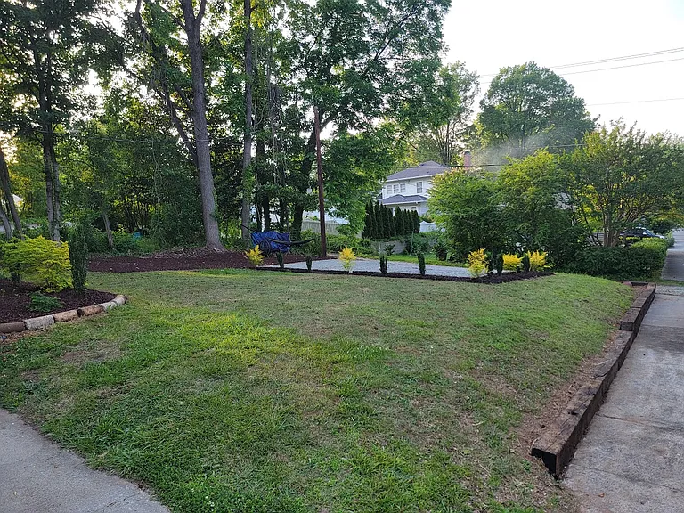 1500 W Friendly Ave #3 — Photo 19