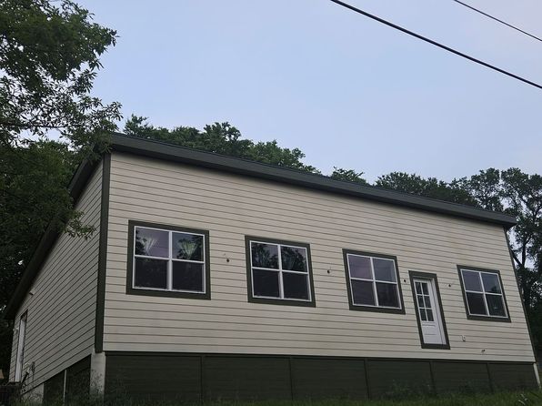 102 Dogwood Dr