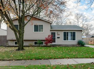 15534 Meadow St, Romulus, MI 48174