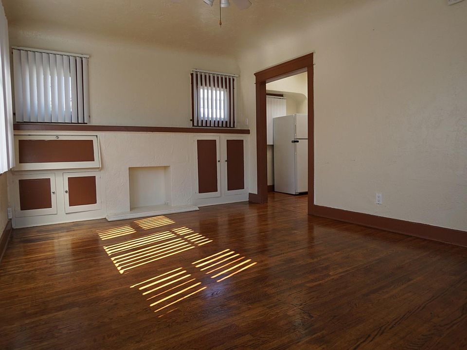 2nd image of 3822-24 36th St