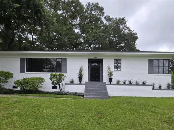 310 Lourdes Circle E, Mobile, AL 36617