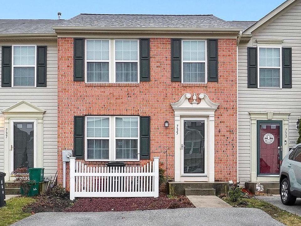 1st image of 735 Blossom Dr