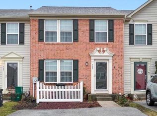 735 Blossom Dr, Hanover, PA 17331
