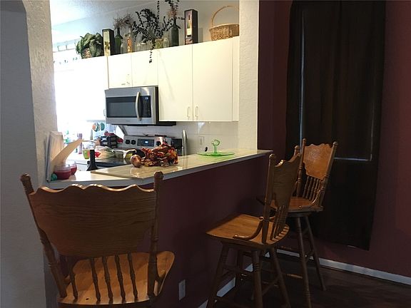 4th image of 1611 Encino Cir E