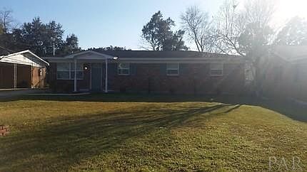 1st image of 407 Ladybird Ln