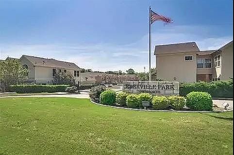Location has close proximity to shopping and grocery stores. Movie theatre in walking distance.
