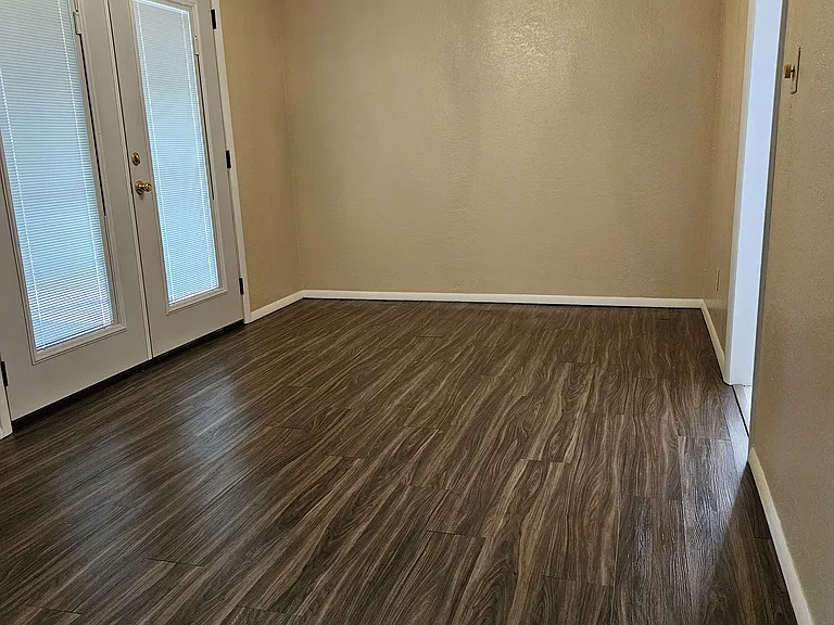 3718 Club Estates Dr — Photo 7