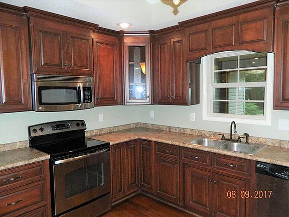 5th image of 7661 Kayla Dr