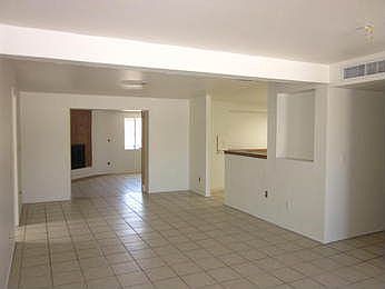 3rd image of 6651 S Paseo De Las Aguilas