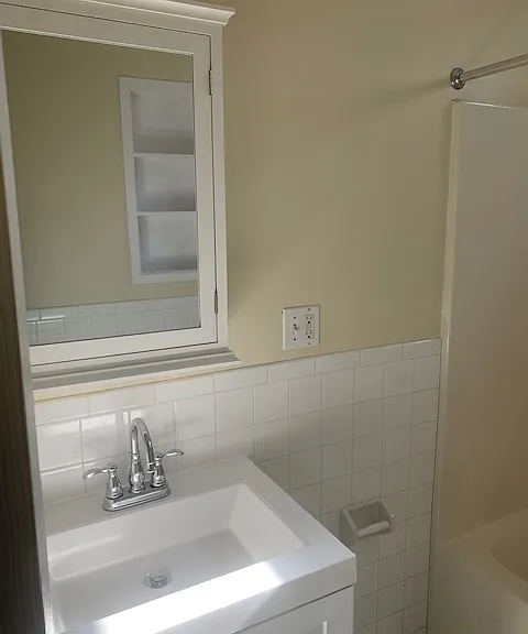 1745 Boston Post Rd — Photo 22