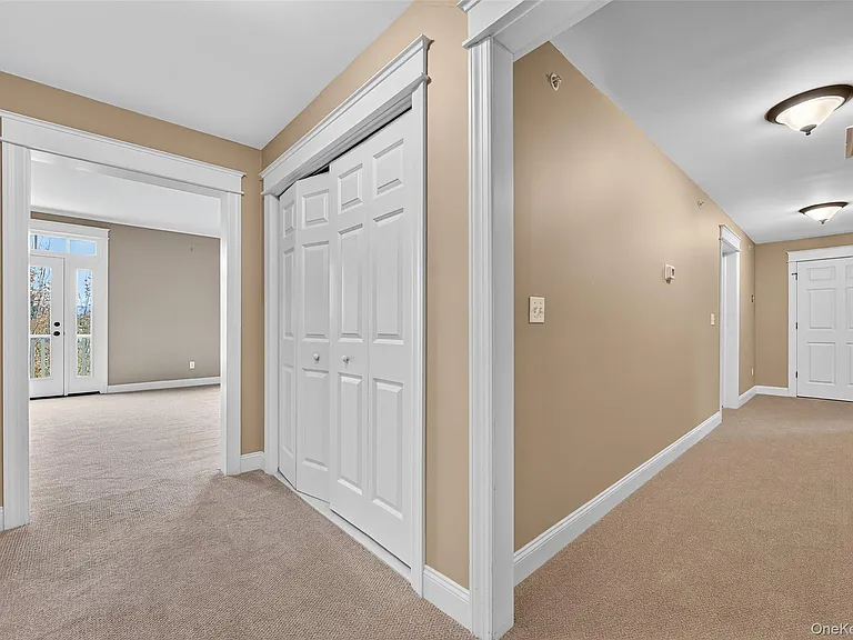15 Cropsey St #15-3A — Photo 20