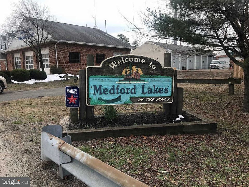 Ice Cream Shop + Eatery, Medford Lakes, NJ