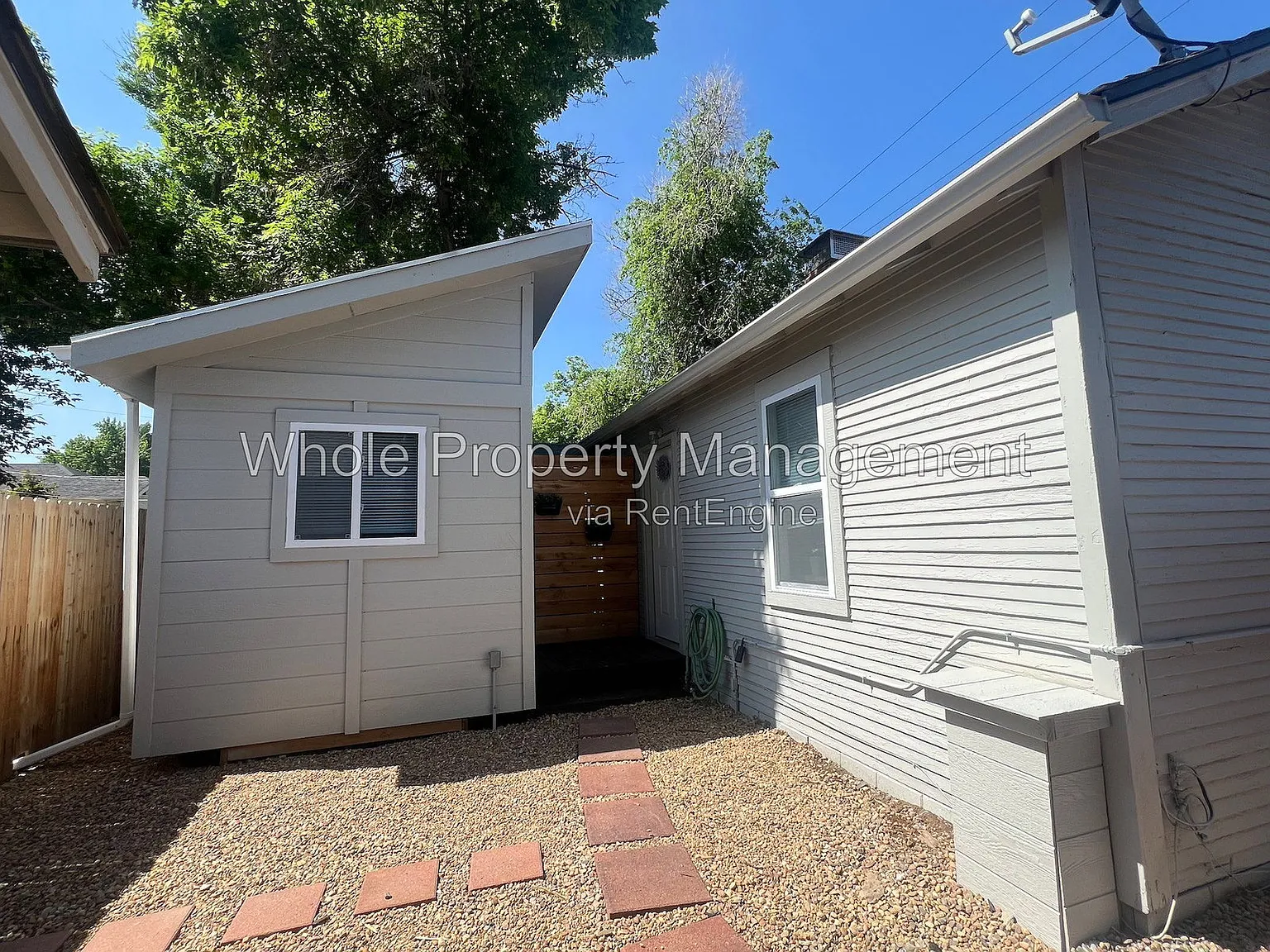 Studio, 1.0 bath, 295 sqft, $1,055 — Photo 2