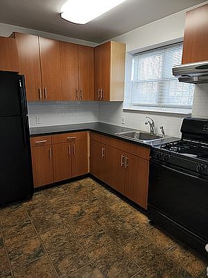 1st image of 147-54 Roosevelt Ave #1