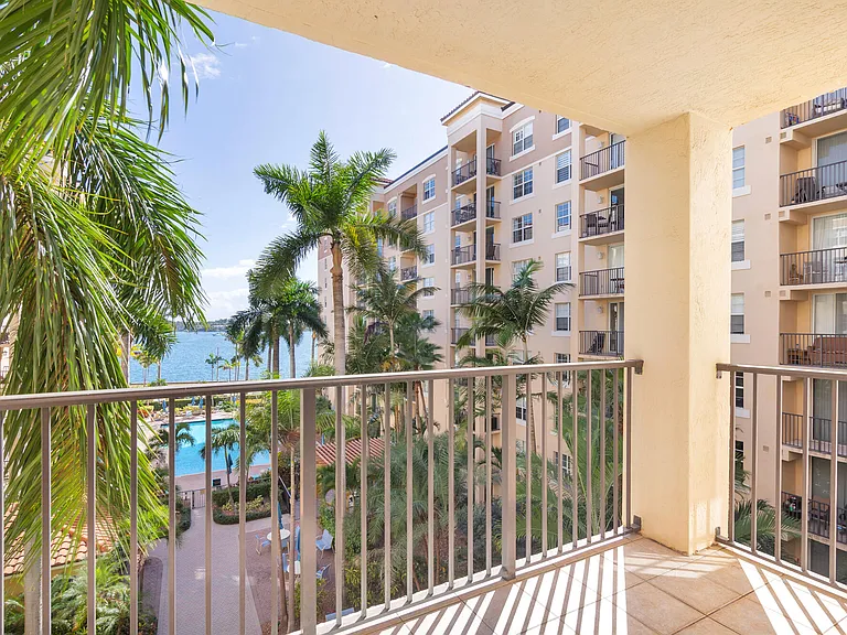 1801 N Flagler Dr #519 — Photo 4