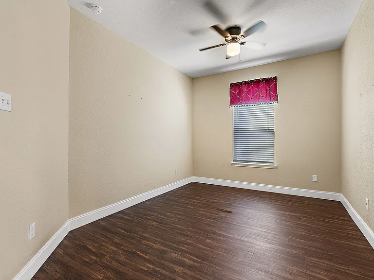 2950 E Old Settlers Blvd #29 — Photo 9
