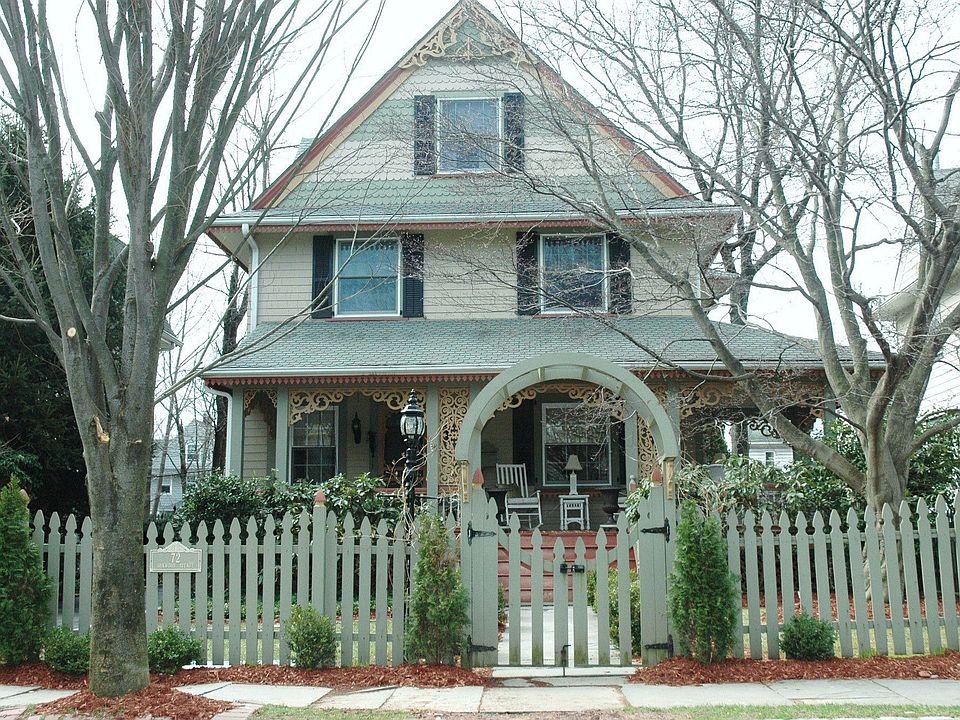 72 Oakwood Ave