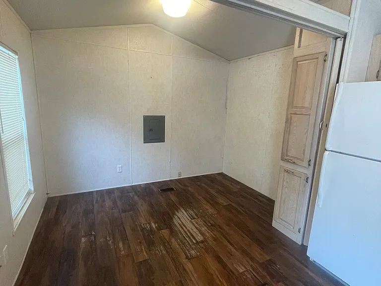 12923 Kerman Ln — Photo 3