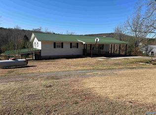 421 E Lacon Rd, Falkville, AL 35622
