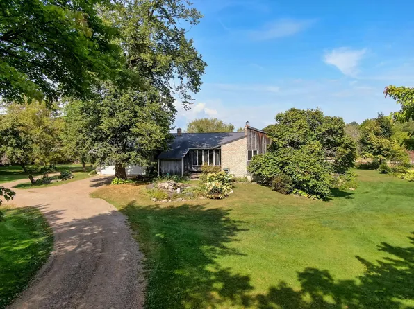 931 Mains Crossing Ave, Amery, WI 54001