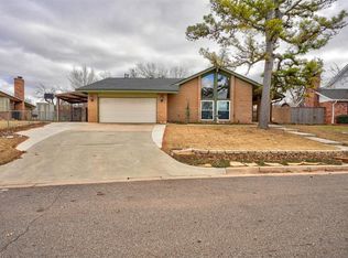 3124 Robin Rd, Midwest City, OK 73110