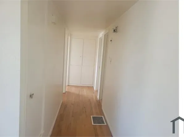 3825 Douglas Macarthur Rd NE, Albuquerque, NM 87110