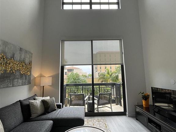 5th image of 801 S Olive Ave Unit 209
