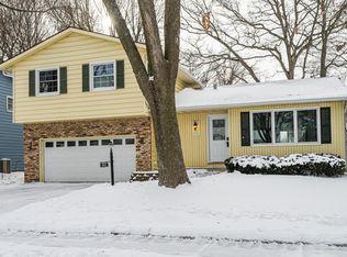 1102 Northern Heights Dr NE, Rochester, MN 55906