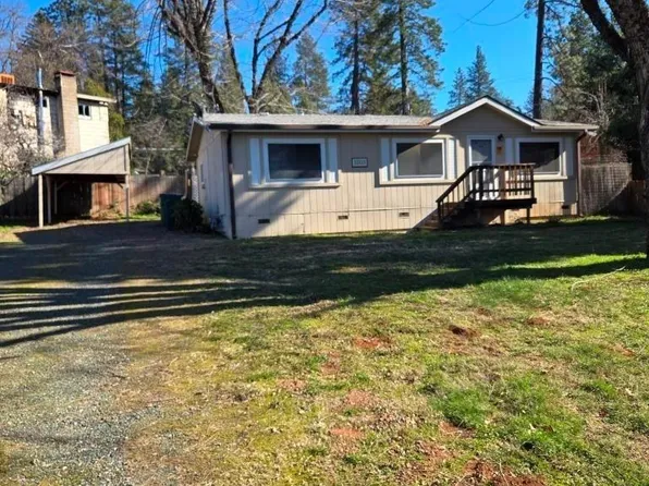 10419 Manzanita Dr, Grass Valley, CA 95945