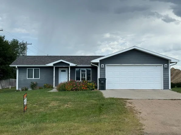 804 E 3rd St, Stuart, NE 68780