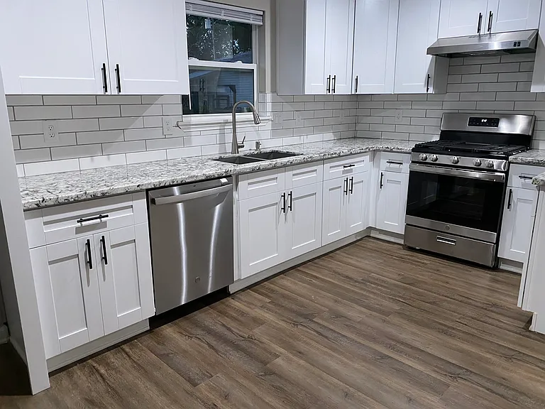 812 Pin Money St — Photo 5