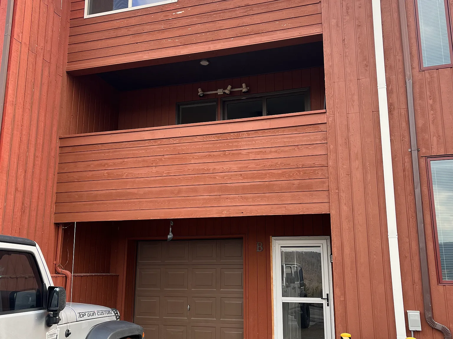 4 bed, 2.5 bath, 1804 sqft, $1,950 — Photo 2