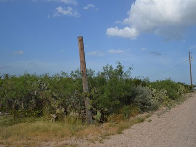 41 Los Centenarios Rd, Laredo, TX, 78043