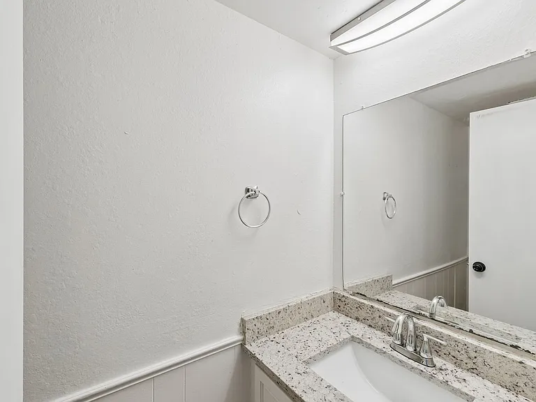 8514 Candlewood Dr — Photo 7